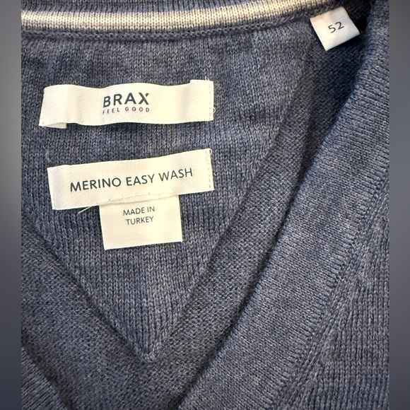 Brax Merino Wool Easy Wash Men's Blue V-Neck Sweater. Size L - Picture 6 of 11